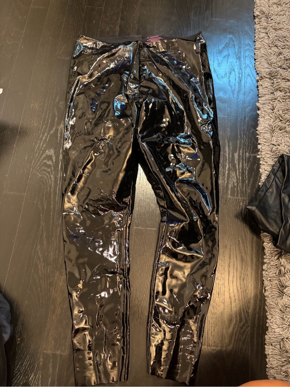 Commando- Black shiny patent leather leggings